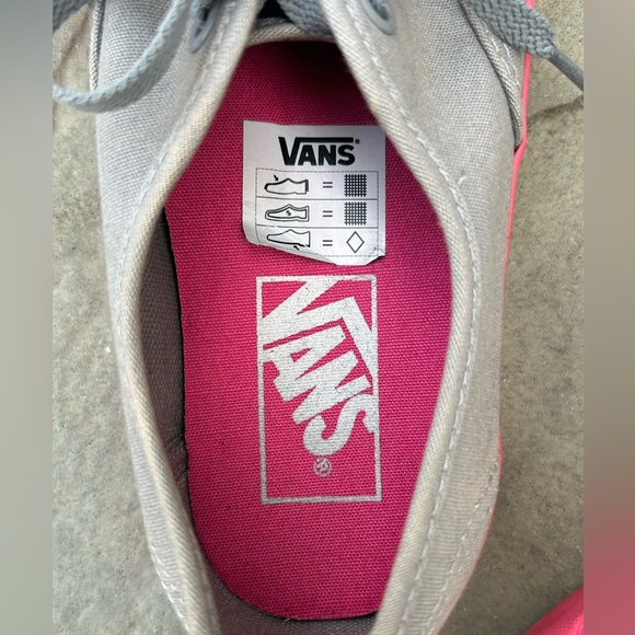 Vans pop outsole sneakers🩷🩶 - Picture 12 of 12